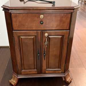 400 count Humidor Furniture (No shipping - Pickup Only)